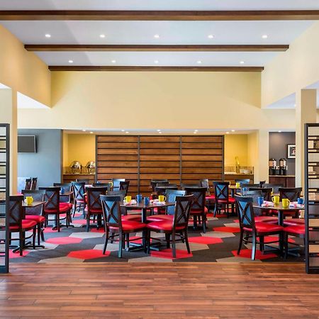 Four Points By Sheraton Buffalo Grove Экстерьер фото
